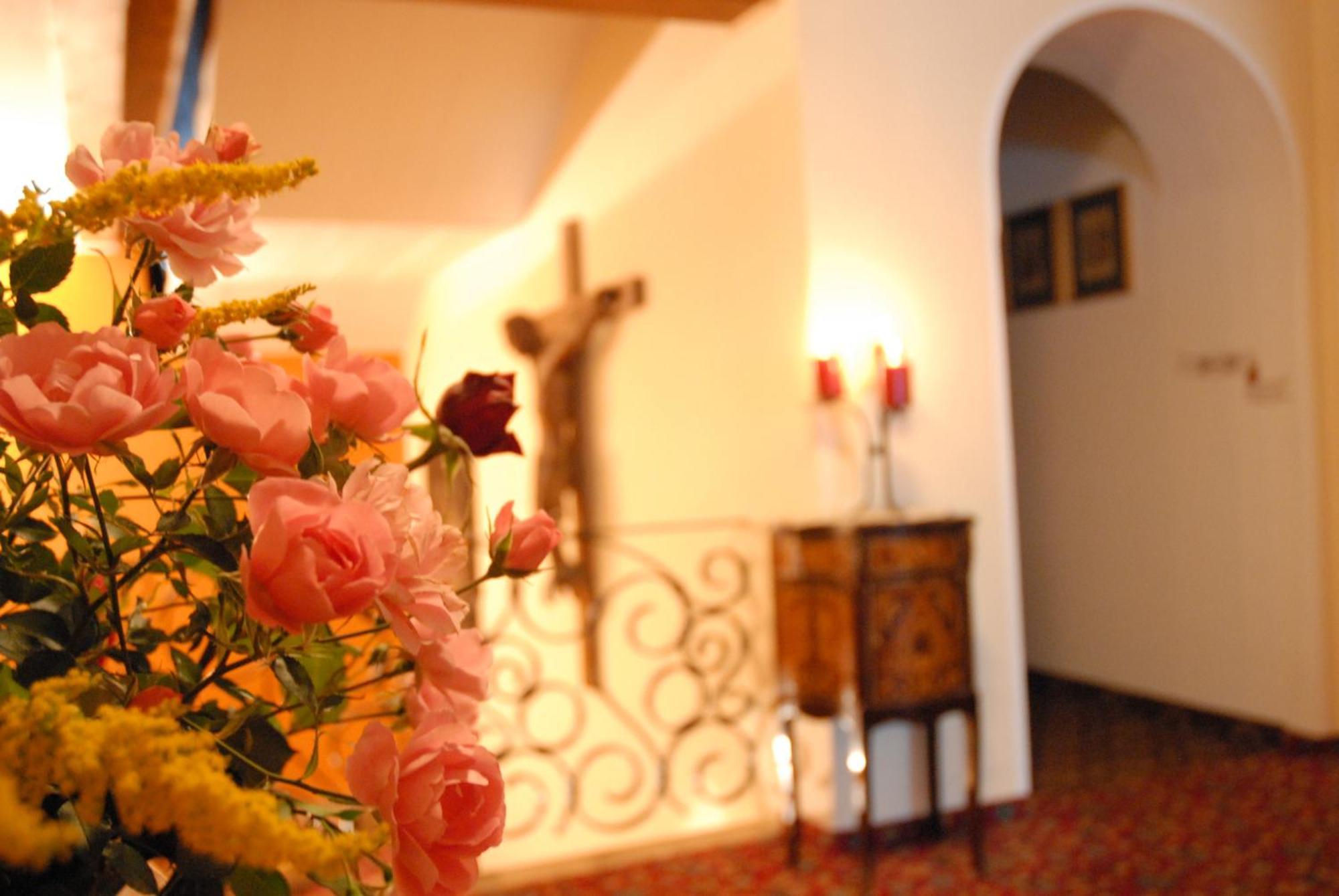 Hotel B&B Gasthof Zur Linde Rio di Pusteria ภายนอก รูปภาพ